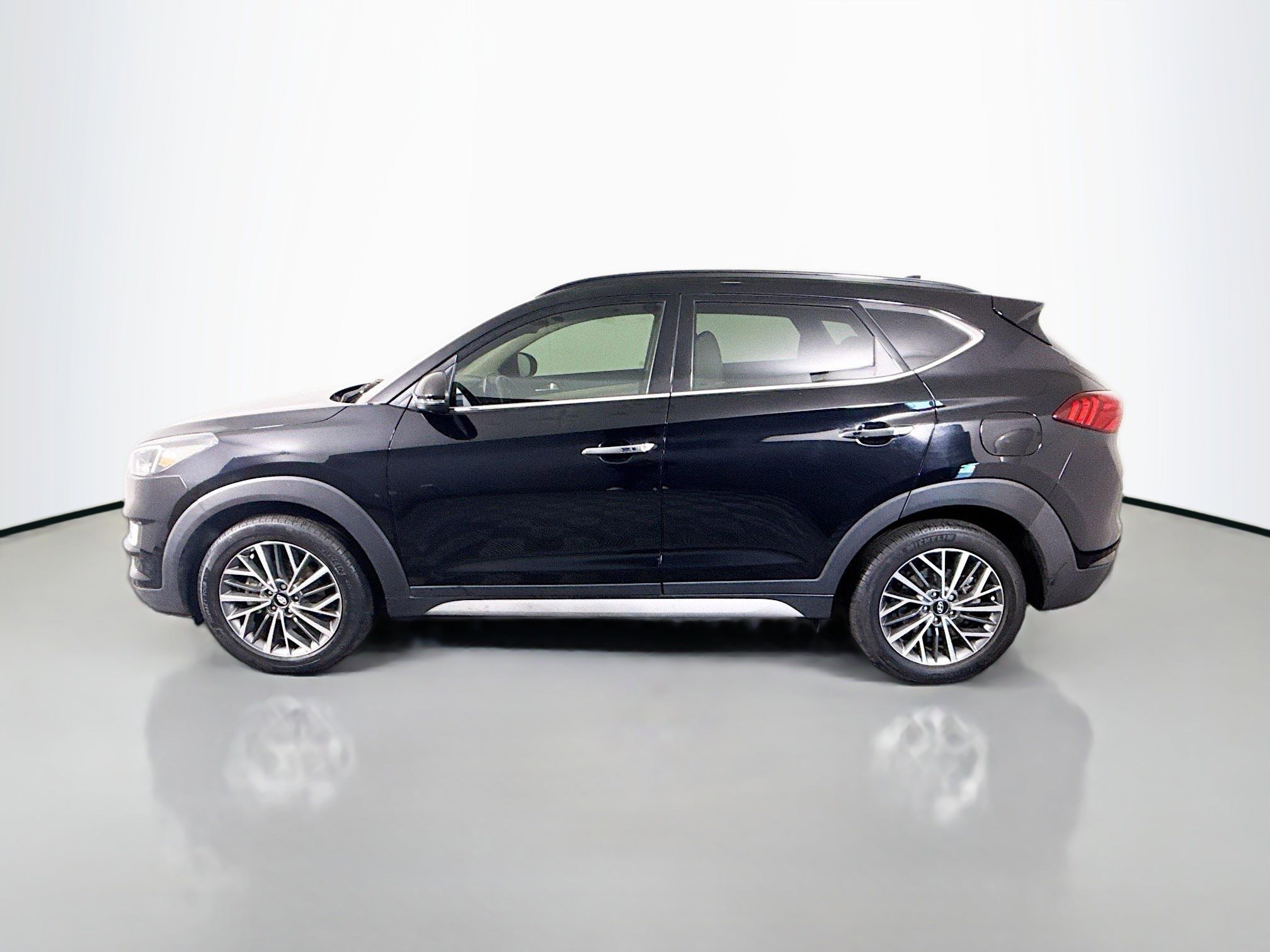 Used 2020 Hyundai Tucson Ultimate w/ Cargo Package image 6