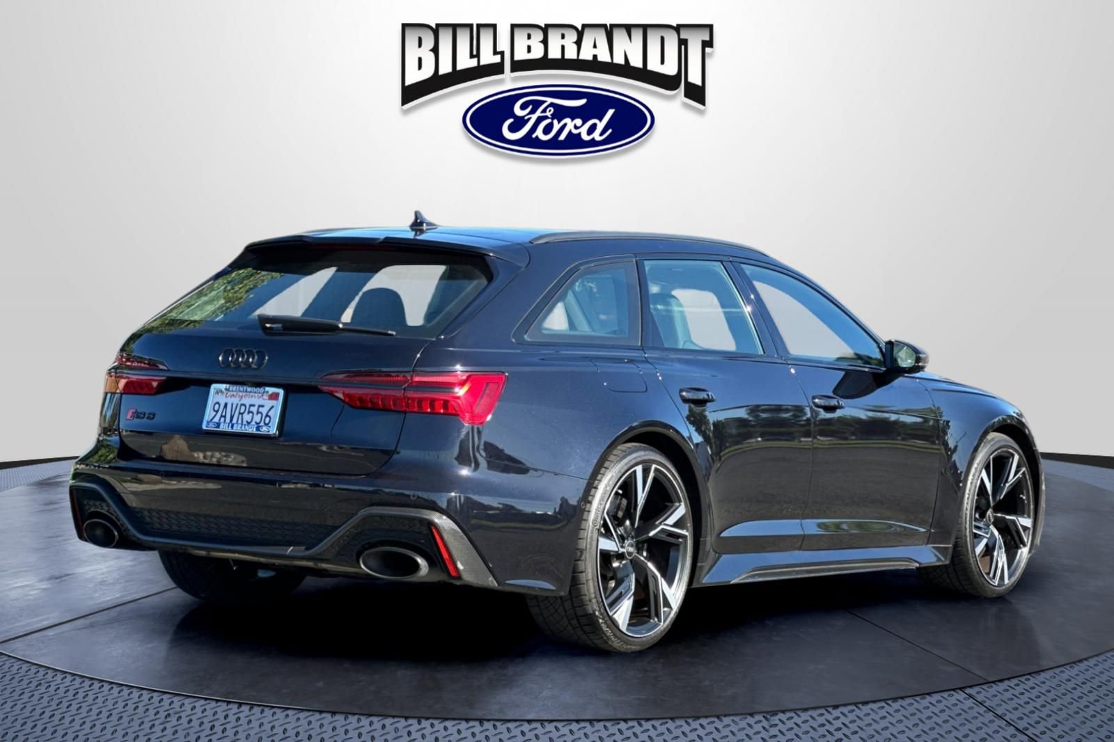 Used 2022 Audi RS 6 AWD/4WD image 3