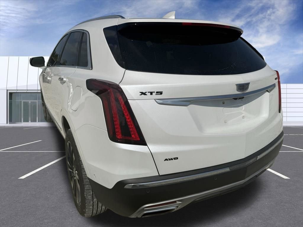 Certified 2024 Cadillac XT5 Premium Luxury w/ Technology Package AWD/4WD image 11