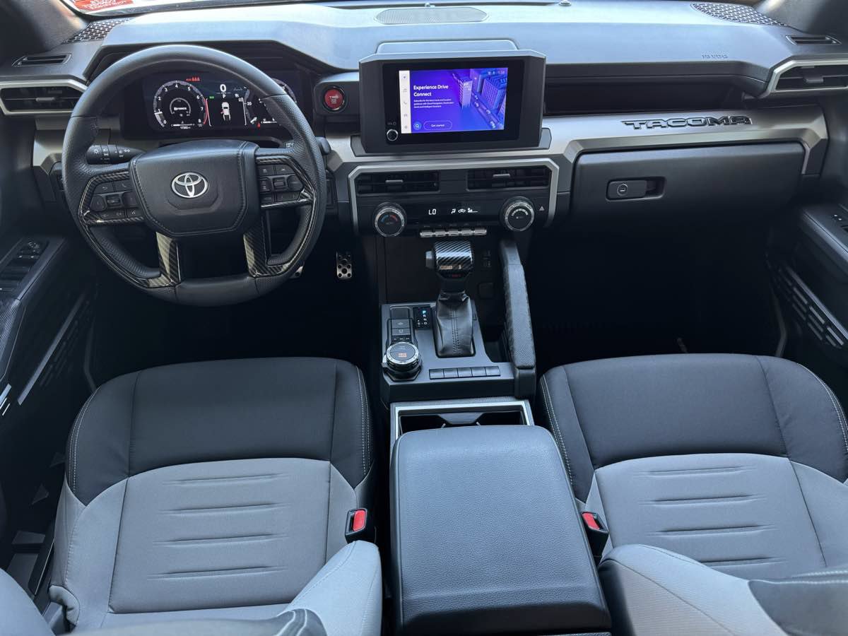 Used 2024 Toyota Tacoma TRD Sport AWD/4WD image 20