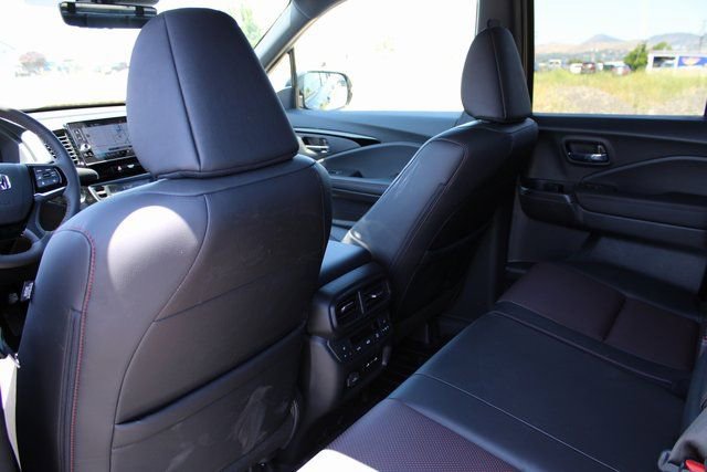 New 2026 Honda Ridgeline Black Edition image 16