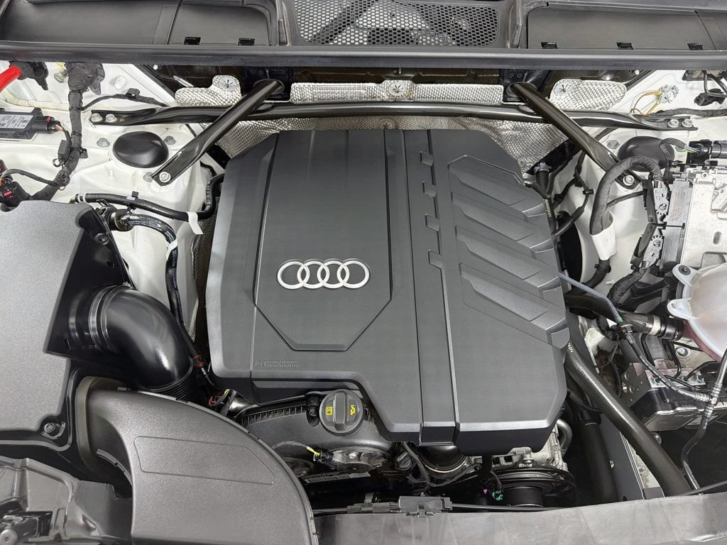 Used 2023 Audi Q5 2.0T Prestige w/ Prestige Package AWD/4WD image 32