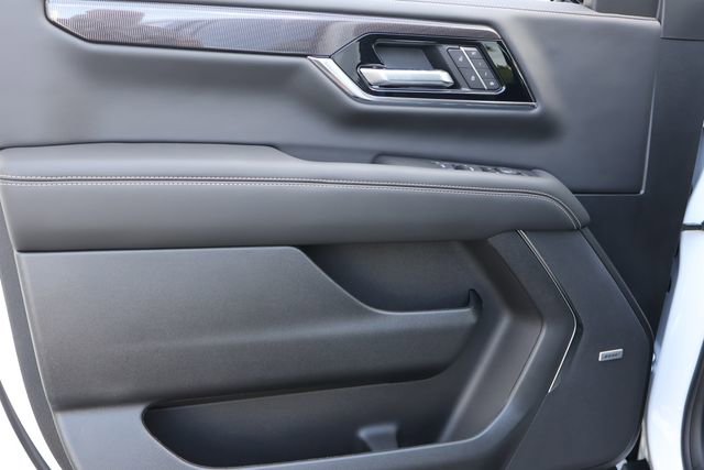 New 2026 GMC Yukon XL Elevation w/ Elevation Premium Package RWD image 12