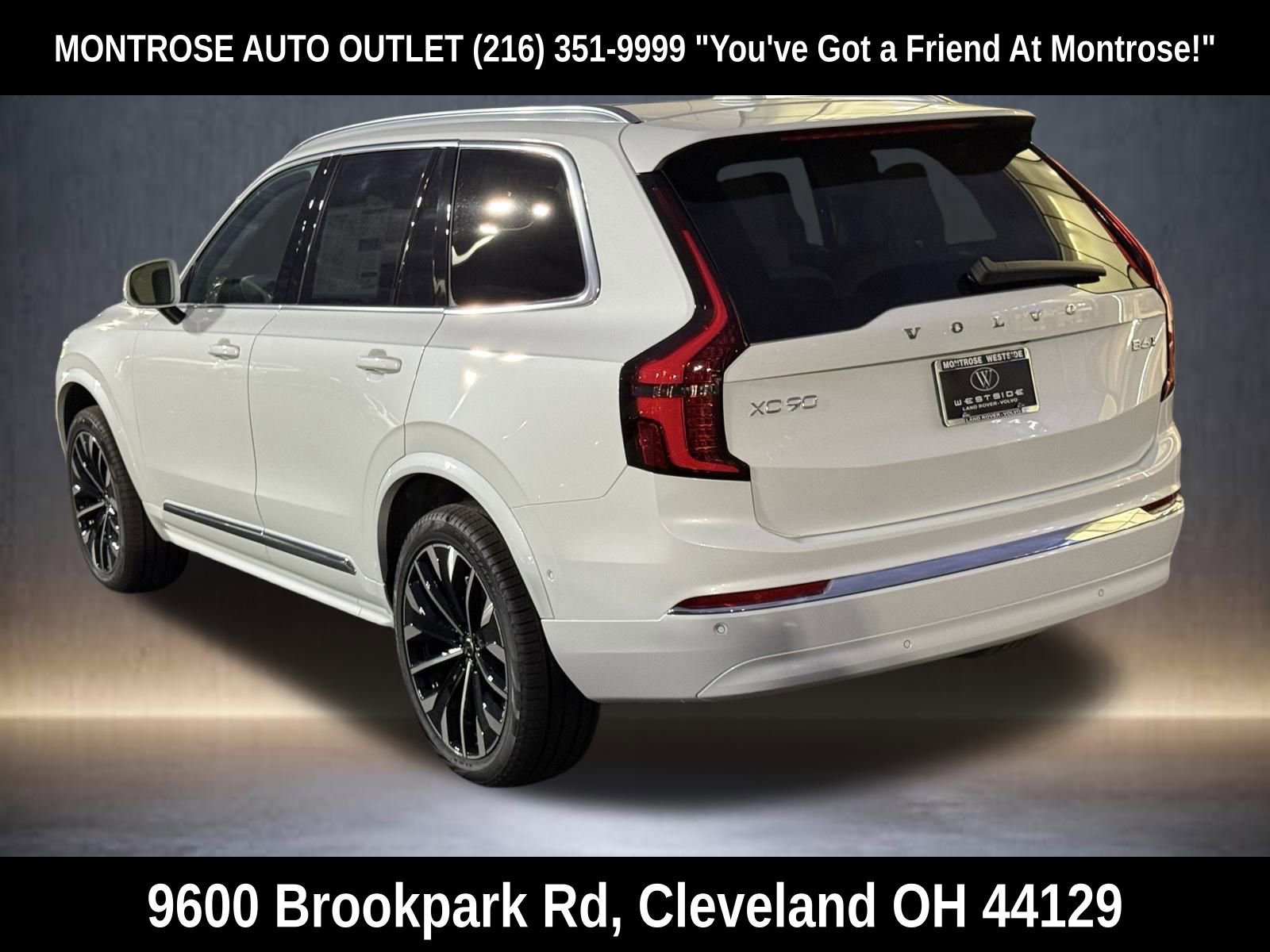 New 2026 Volvo XC90 B6 Ultra w/ Protection Package image 4