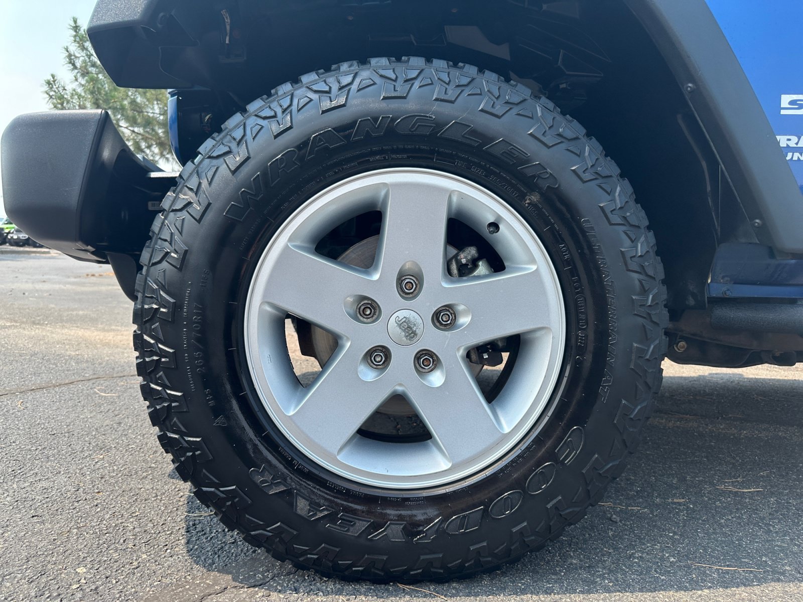 Used 2010 Jeep Wrangler Unlimited Sport AWD/4WD image 11