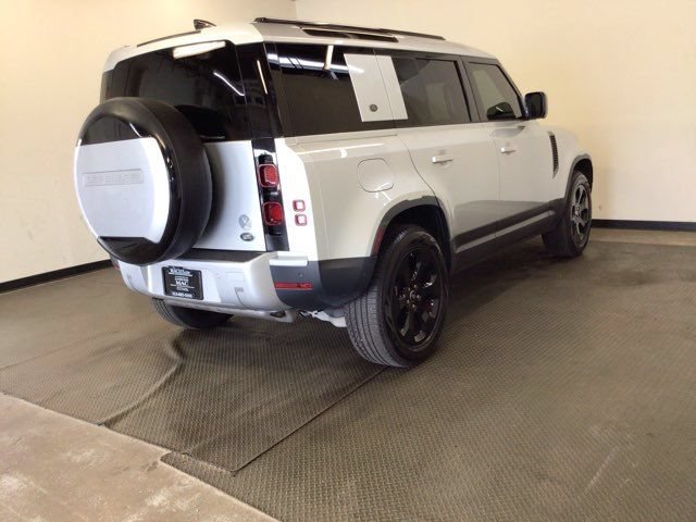 Used 2020 Land Rover Defender 110 SE AWD/4WD image 4