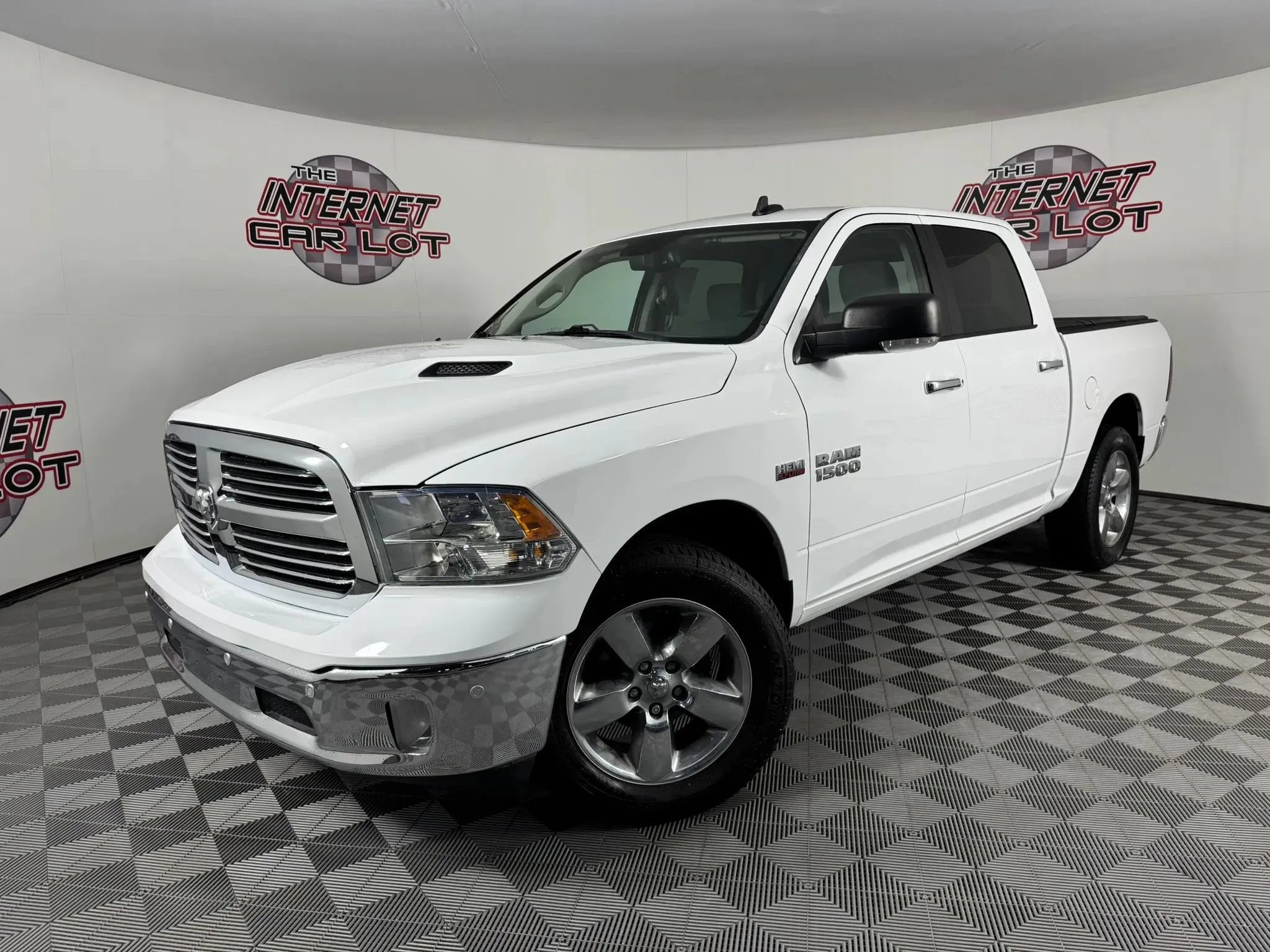 Used 2016 RAM 1500 Big Horn AWD/4WD image 1