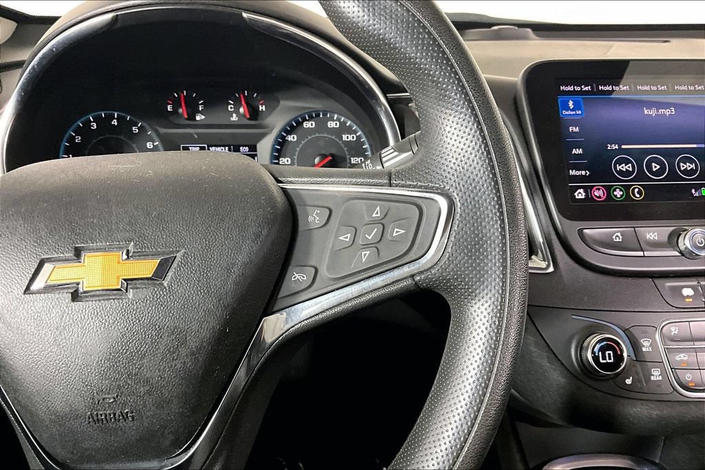Used 2020 Chevrolet Malibu LT FWD image 18