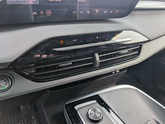 New 2026 Buick Enclave Preferred w/ Power Package image 21