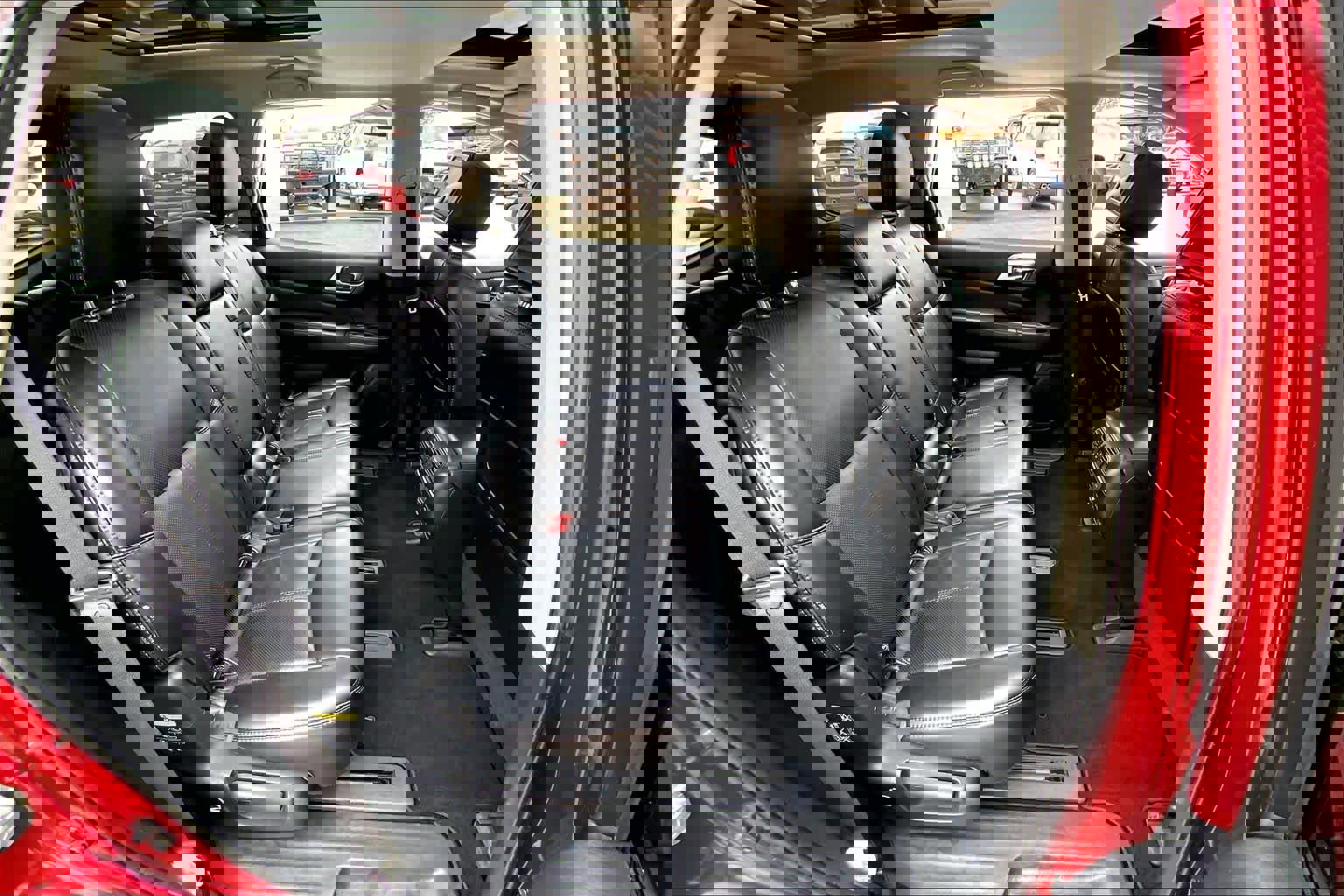 Used 2018 Nissan Pathfinder Platinum image 17