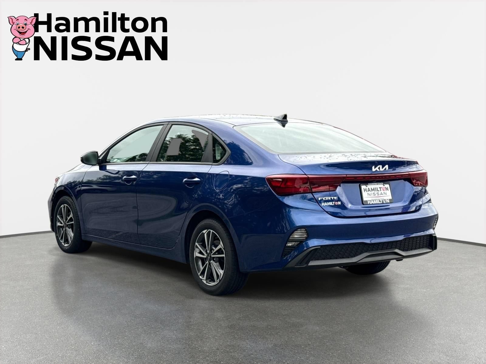 Used 2023 Kia Forte LXS w/ LXS Technology Package FWD image 4