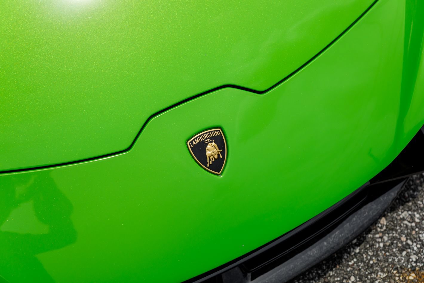 Used 2018 Lamborghini Huracan Performante AWD/4WD image 25