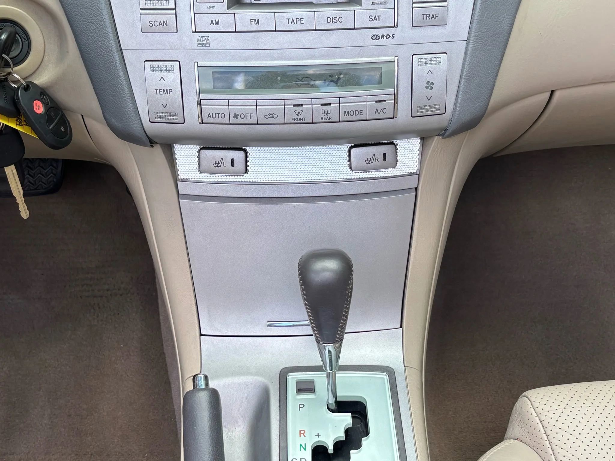 Used 2006 Toyota Solara SLE image 35