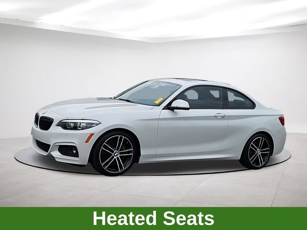 Used 2021 BMW 230i Coupe w/ M Sport Package RWD image 3