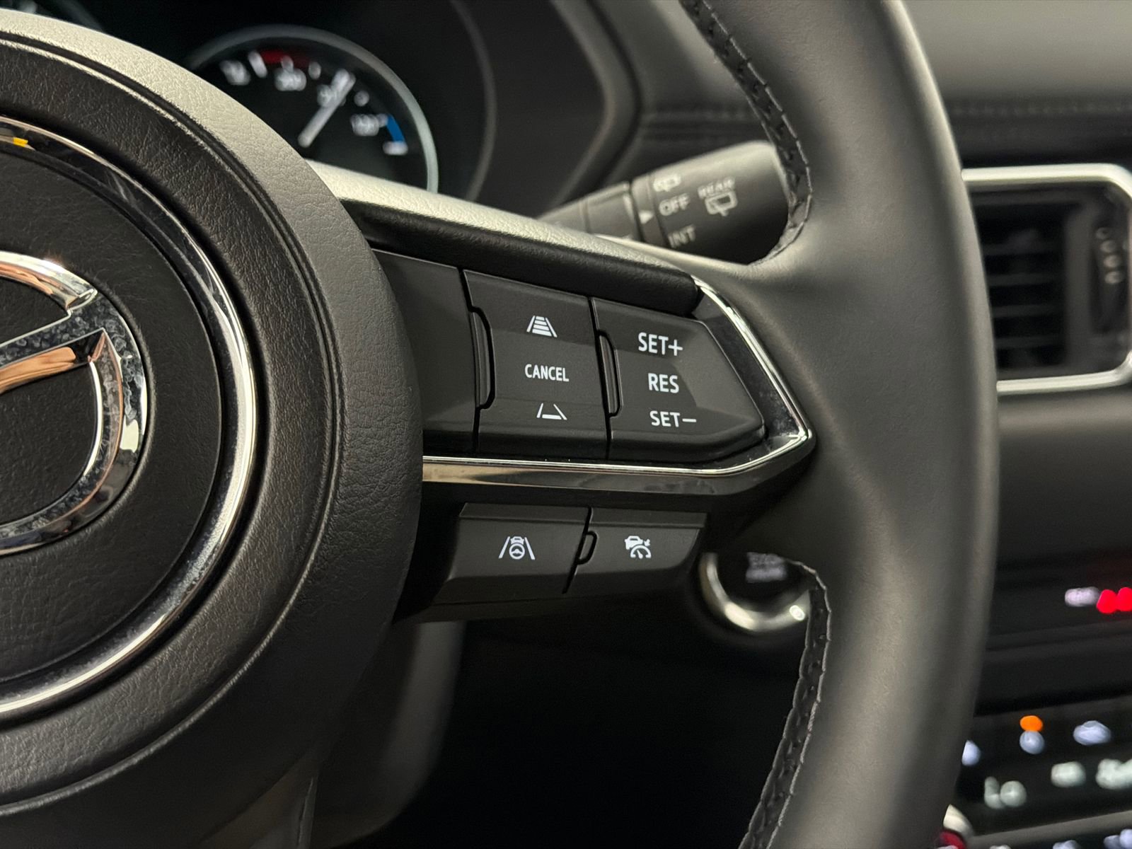 Used 2025 MAZDA CX-5 Signature image 22