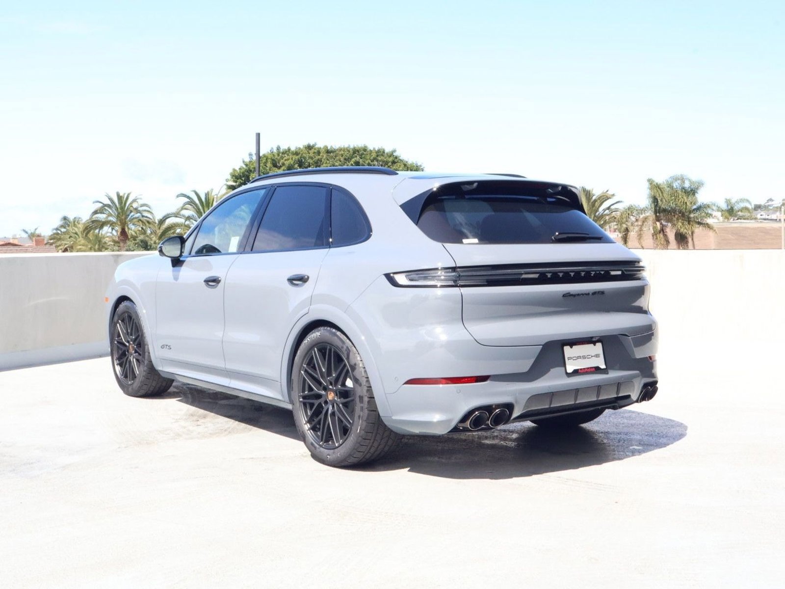 New 2026 Porsche Cayenne GTS video 3