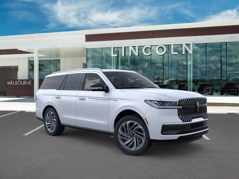 New 2025 Lincoln Navigator Reserve AWD/4WD image 7