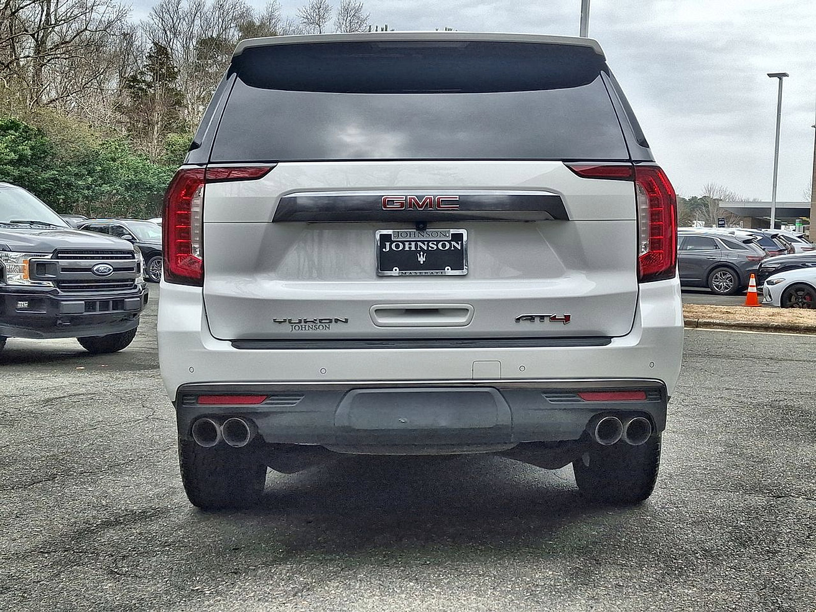 Used 2022 GMC Yukon AT4 image 6