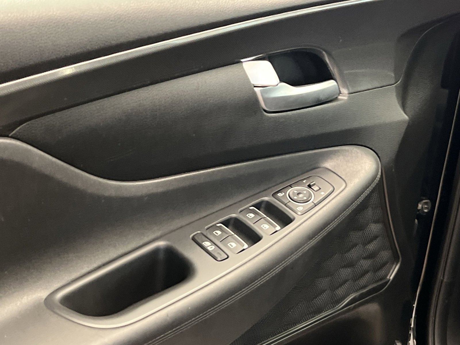 Used 2023 Hyundai Santa Fe SEL image 14