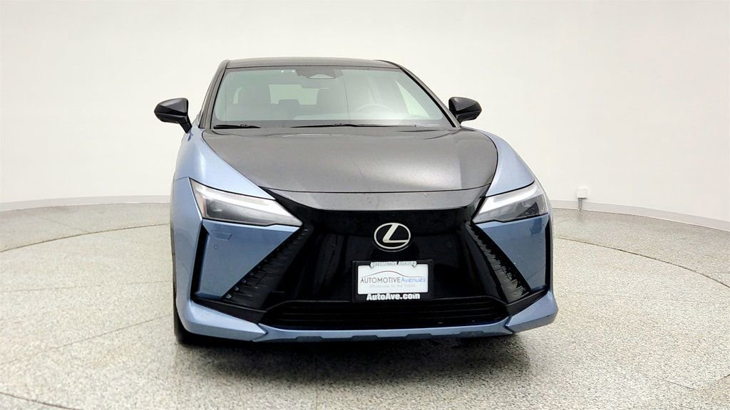 Used 2023 Lexus RZ 450e Premium w/ Accessory Package (2T) AWD/4WD image 2