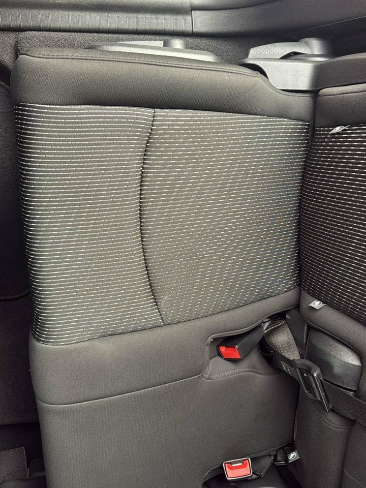 Used 2020 Dodge Journey SE w/ SE Popular Equipment Group FWD image 17