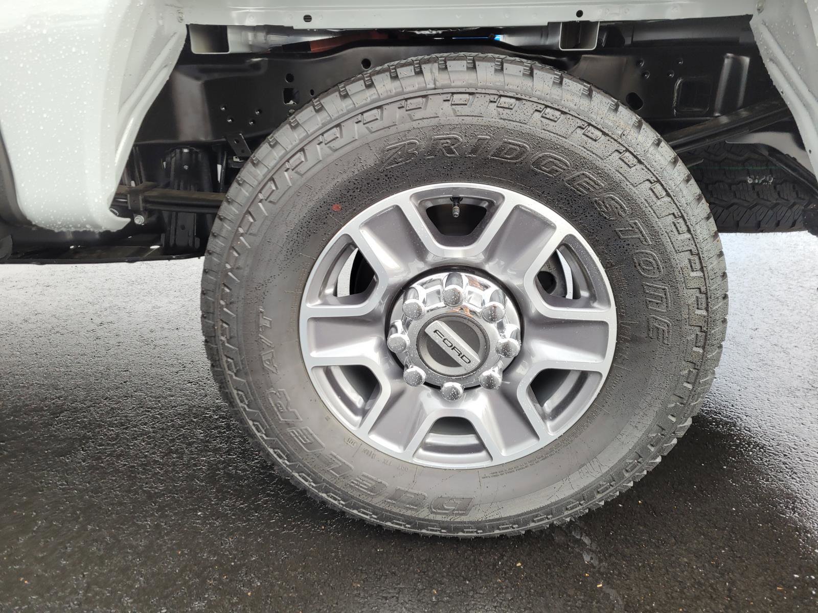 New 2026 Ford F250 Lariat w/ FX4 Off-Road Package image 9