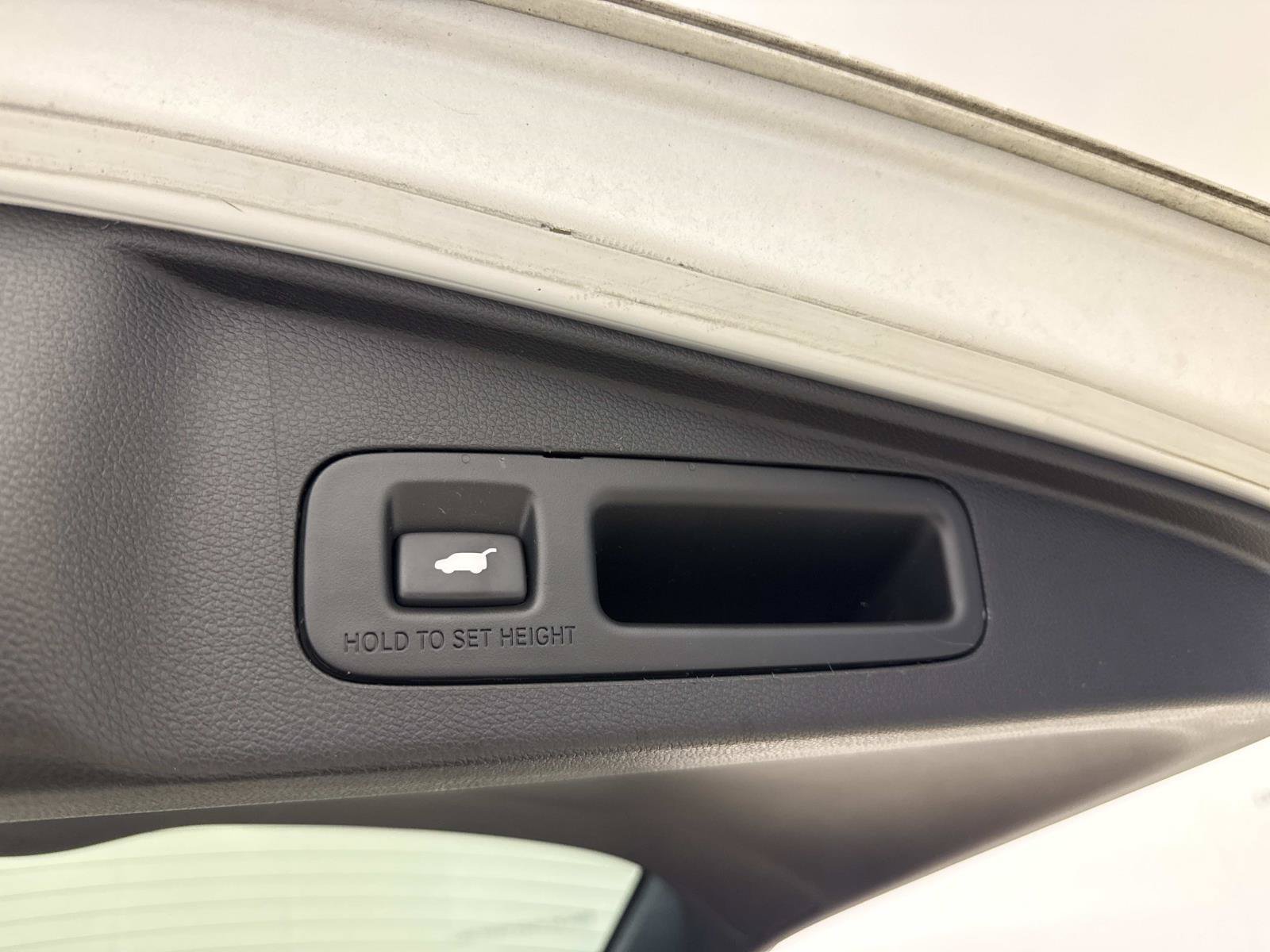 Used 2017 Honda CR-V Touring image 13