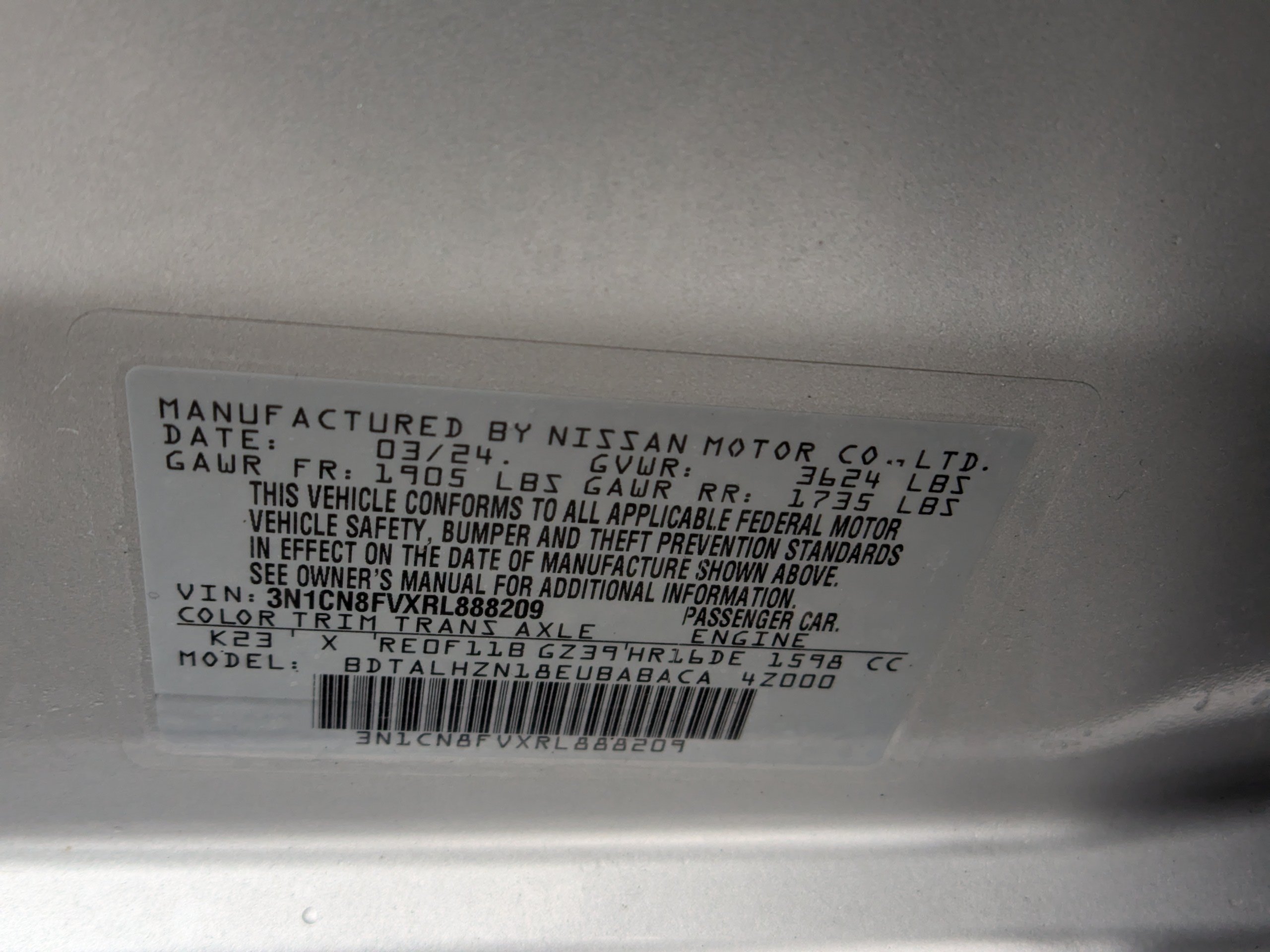 Used 2024 Nissan Versa SR FWD image 17