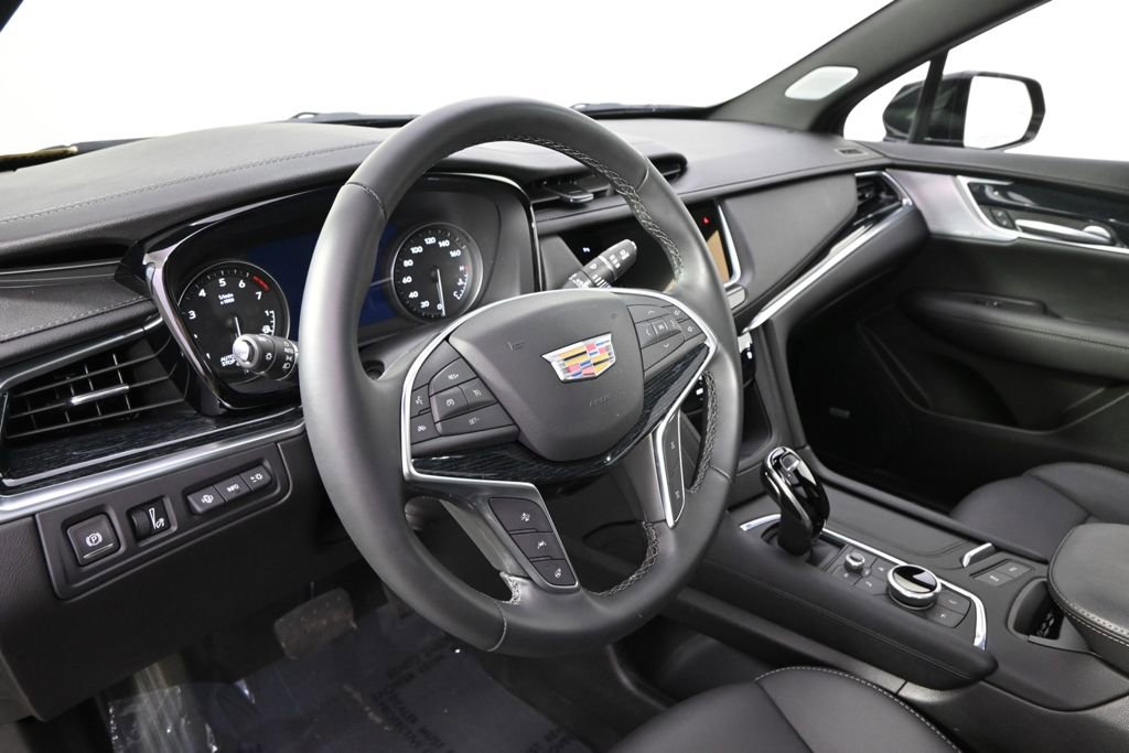 New 2025 Cadillac XT5 Premium Luxury w/ Technology Package image 11