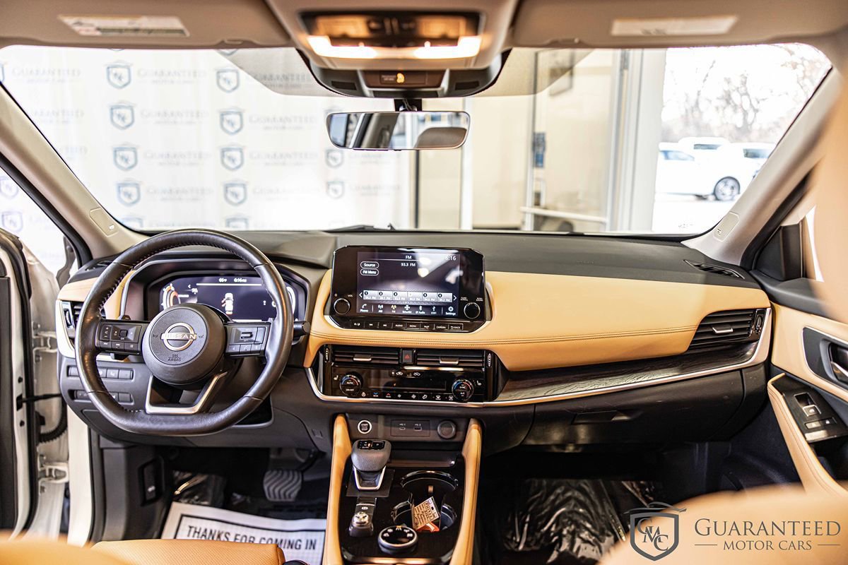 Used 2022 Nissan Rogue Platinum w/ Head-Up Display Package image 36