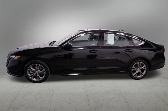 Used 2023 Honda Accord EX-L image 3