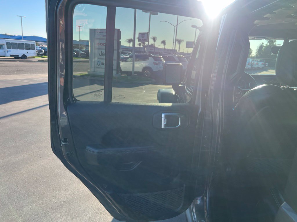 Used 2023 Jeep Wrangler Unlimited Rubicon 4xe w/ Cold Weather Group AWD/4WD image 26