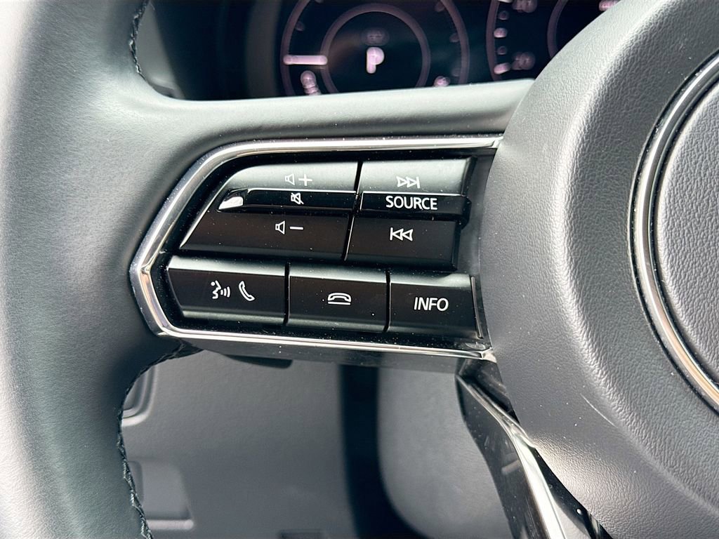 Certified 2025 MAZDA CX-70 Plug-In Hybrid w/ Premium Pkg image 38