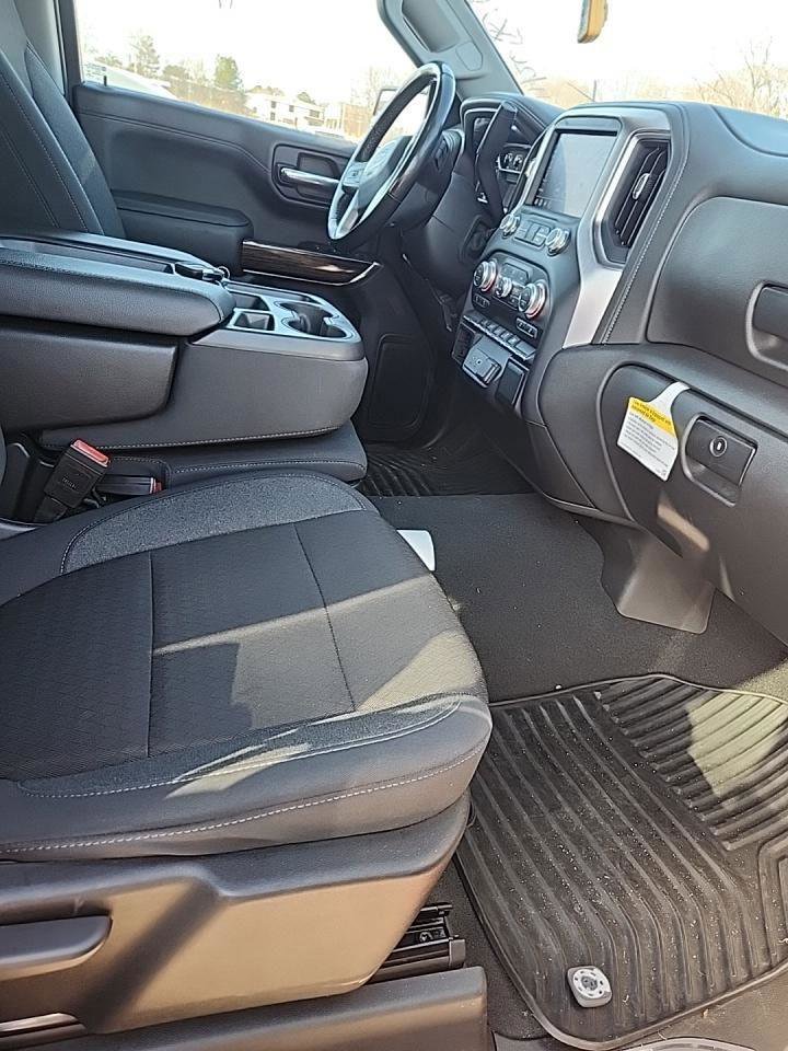 Used 2023 Chevrolet Silverado 1500 LT w/ Protection Package image 5