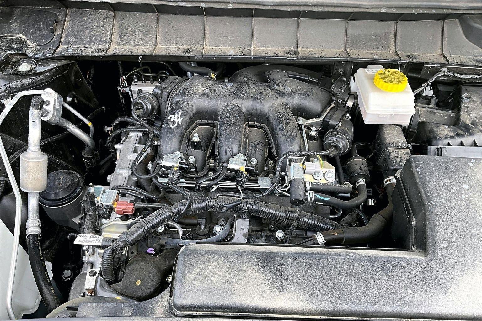 Used 2025 Nissan Pathfinder S AWD/4WD image 31