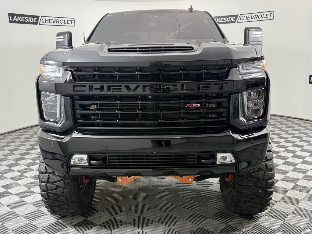 Used 2022 Chevrolet Silverado 2500 LTZ w/ LTZ Plus Package image 9