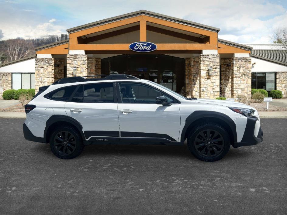 Used 2024 Subaru Outback Onyx Edition AWD/4WD image 4