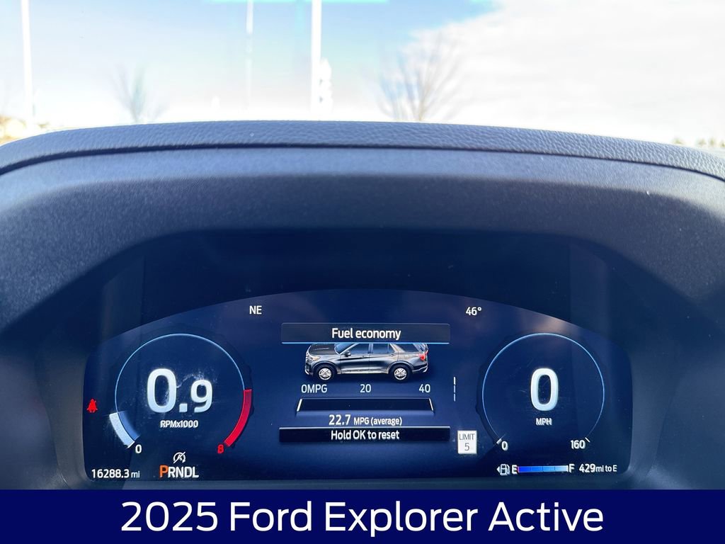 Used 2025 Ford Explorer Active image 19