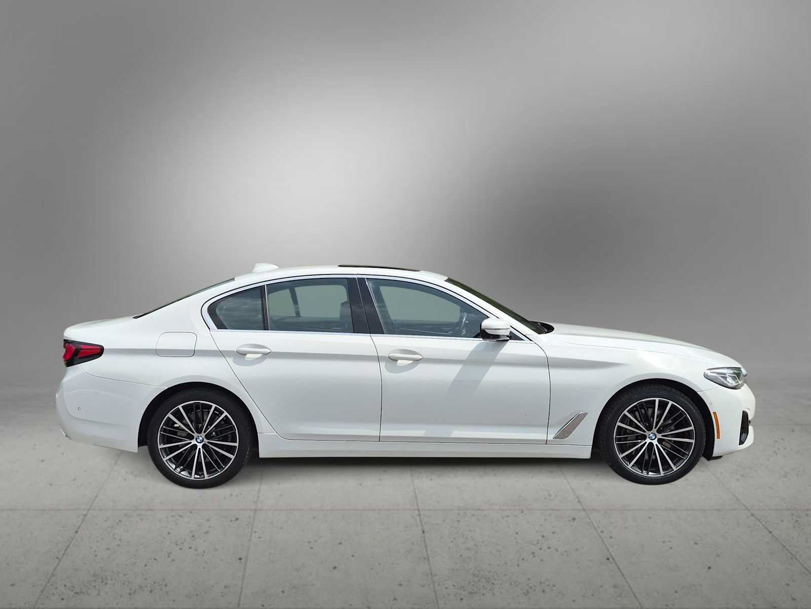 Used 2021 BMW 540i xDrive w/ Premium Package AWD/4WD image 9