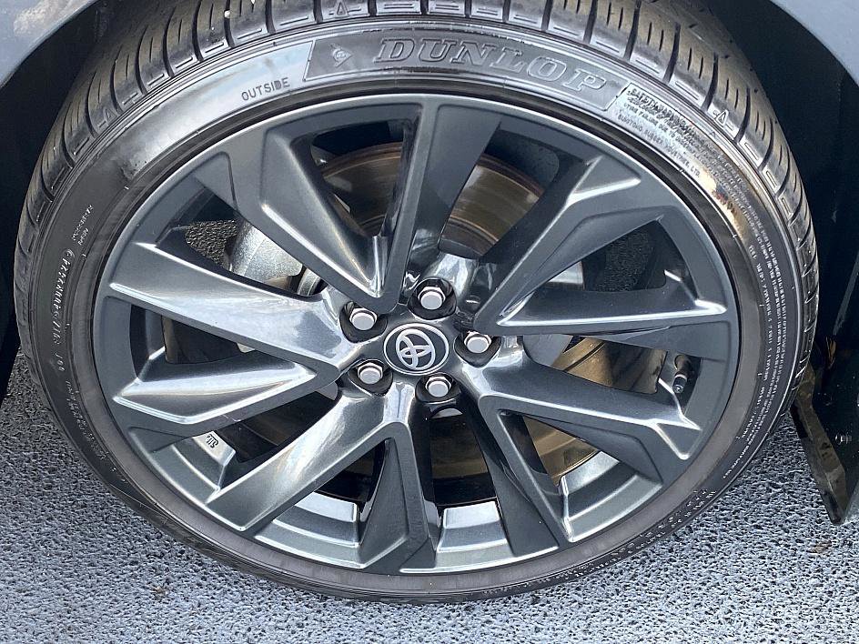 Certified 2025 Toyota Corolla SE image 9