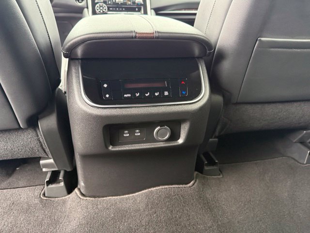 Certified 2025 Nissan Armada SL w/ Captain's Chari Seat Package AWD/4WD image 27