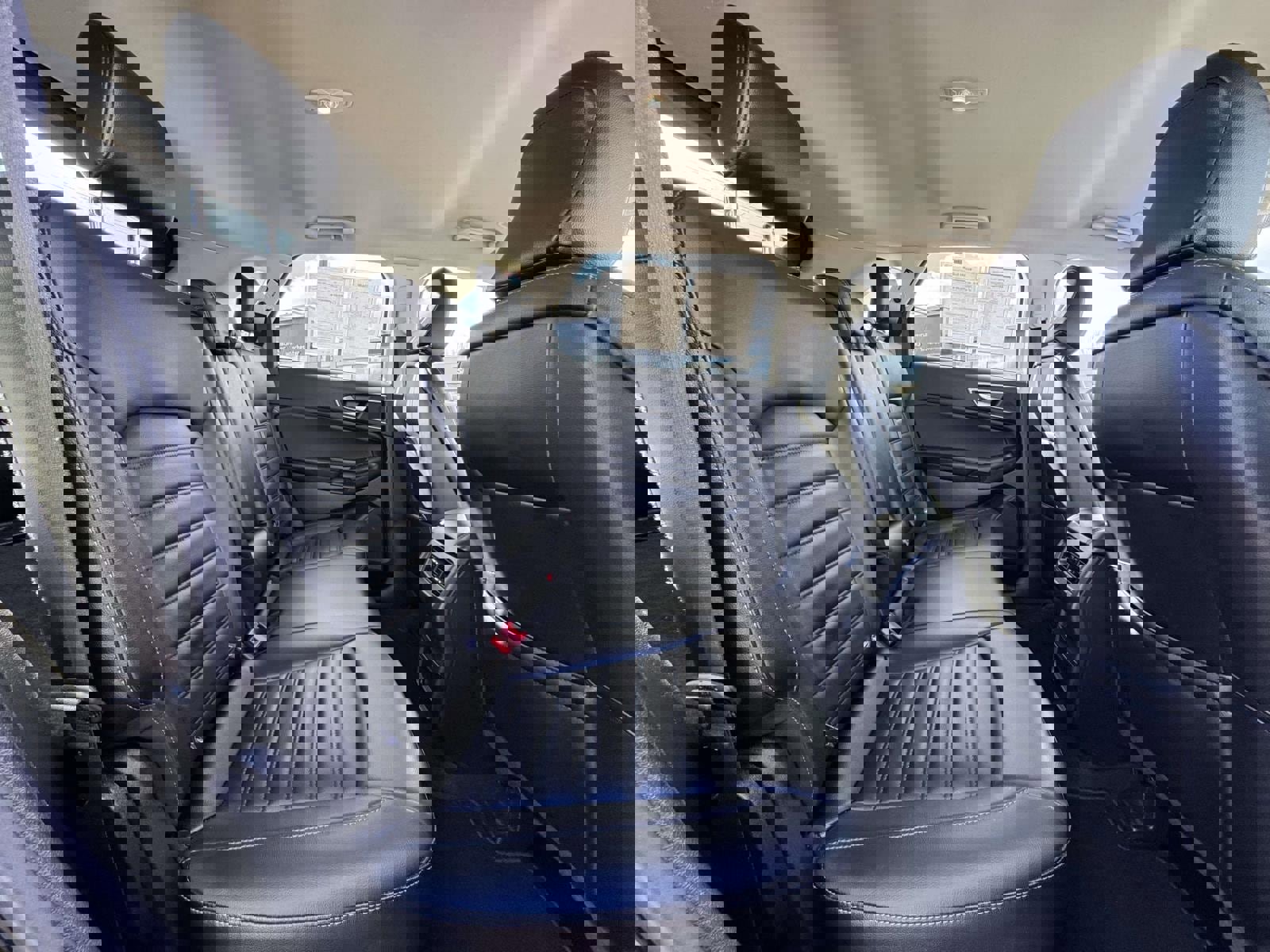 Used 2024 Ford Edge SEL image 10