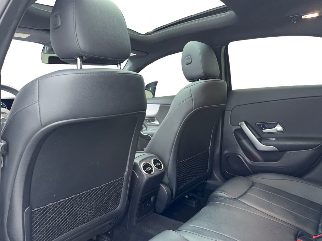 Used 2022 Mercedes-Benz A 220 4MATIC image 40