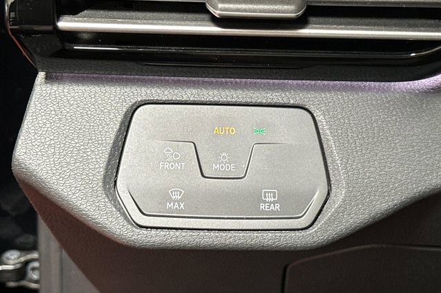 Used 2022 Volkswagen ID.4 Pro S w/ Gradient Package image 33
