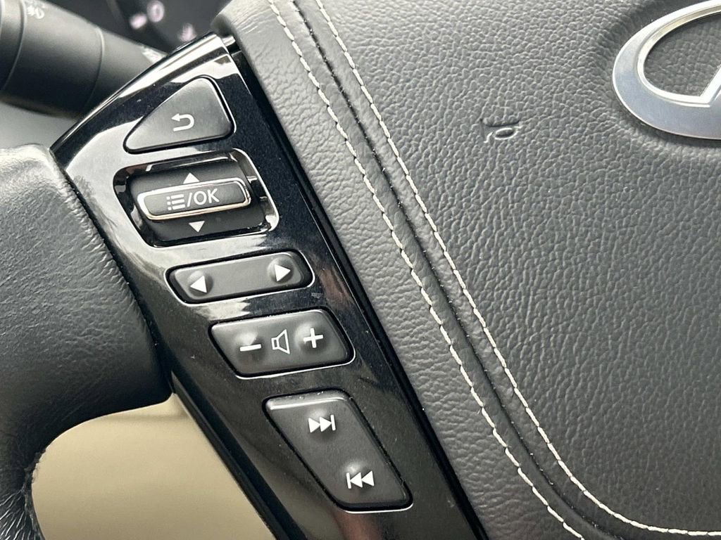 Used 2024 INFINITI QX80 Sensory image 31