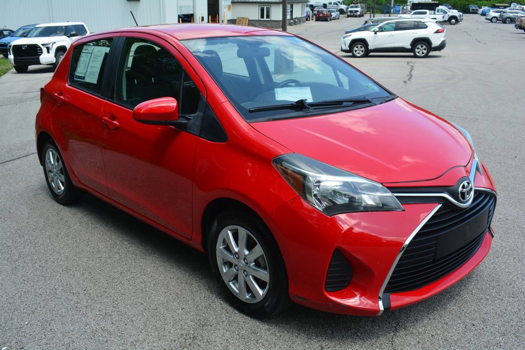 Used 2015 Toyota Yaris LE FWD image 4