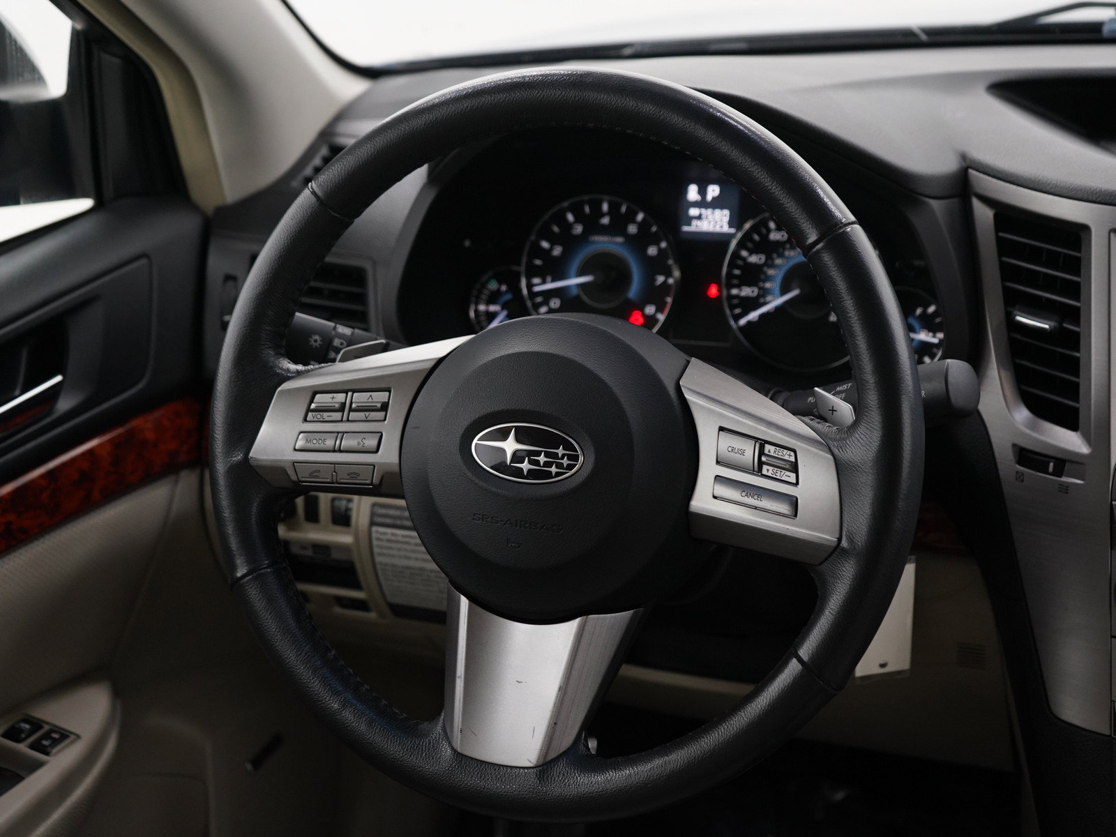 Used 2010 Subaru Outback 3.6R Limited AWD/4WD image 14