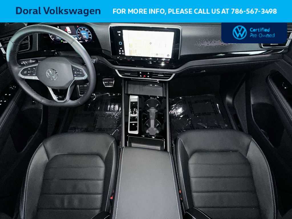 Used 2025 Volkswagen Atlas Cross Sport SEL R-Line AWD/4WD image 24