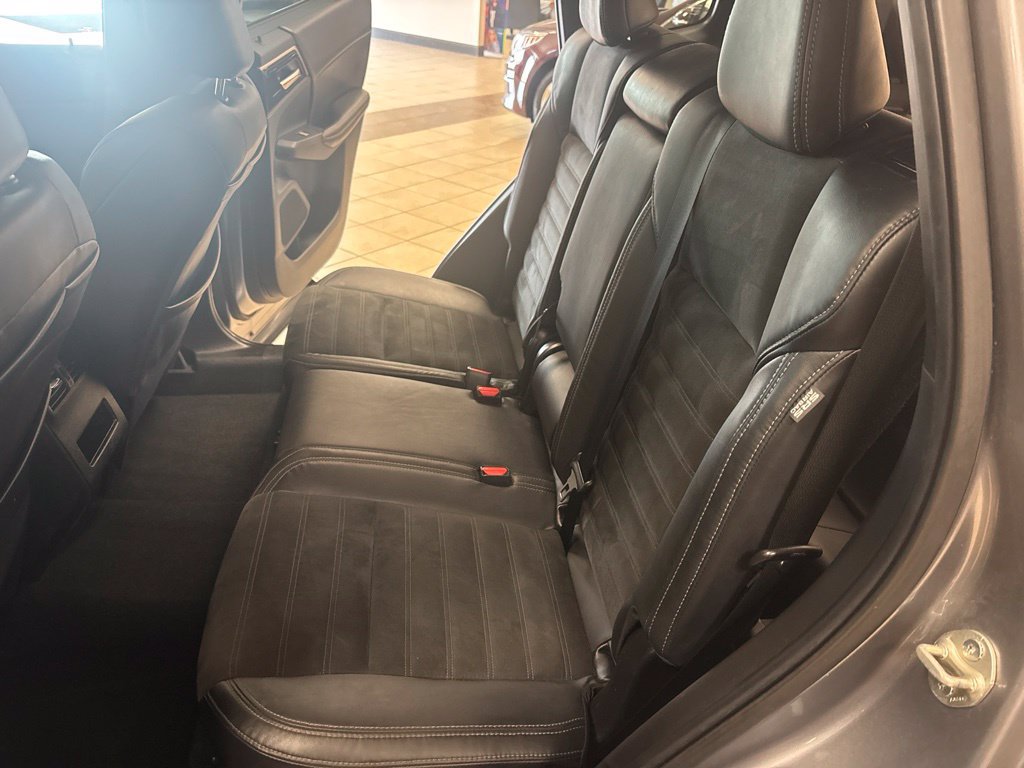 Used 2022 Mitsubishi Outlander SE AWD/4WD image 25