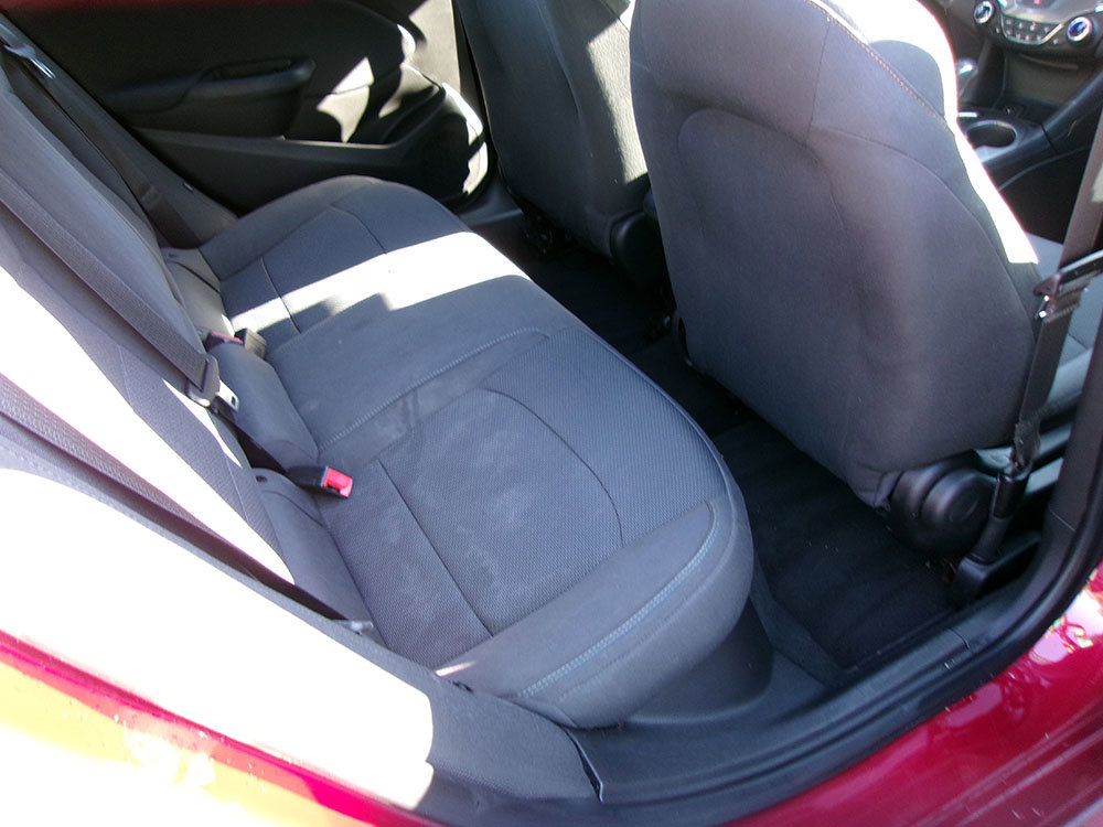 Used 2019 Chevrolet Cruze LT w/ Convenience Package FWD image 12
